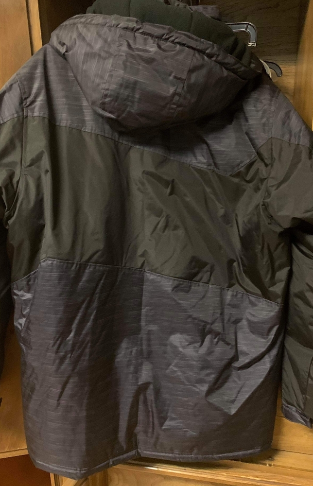 Mens winter jacket - Picture 2 of 4
